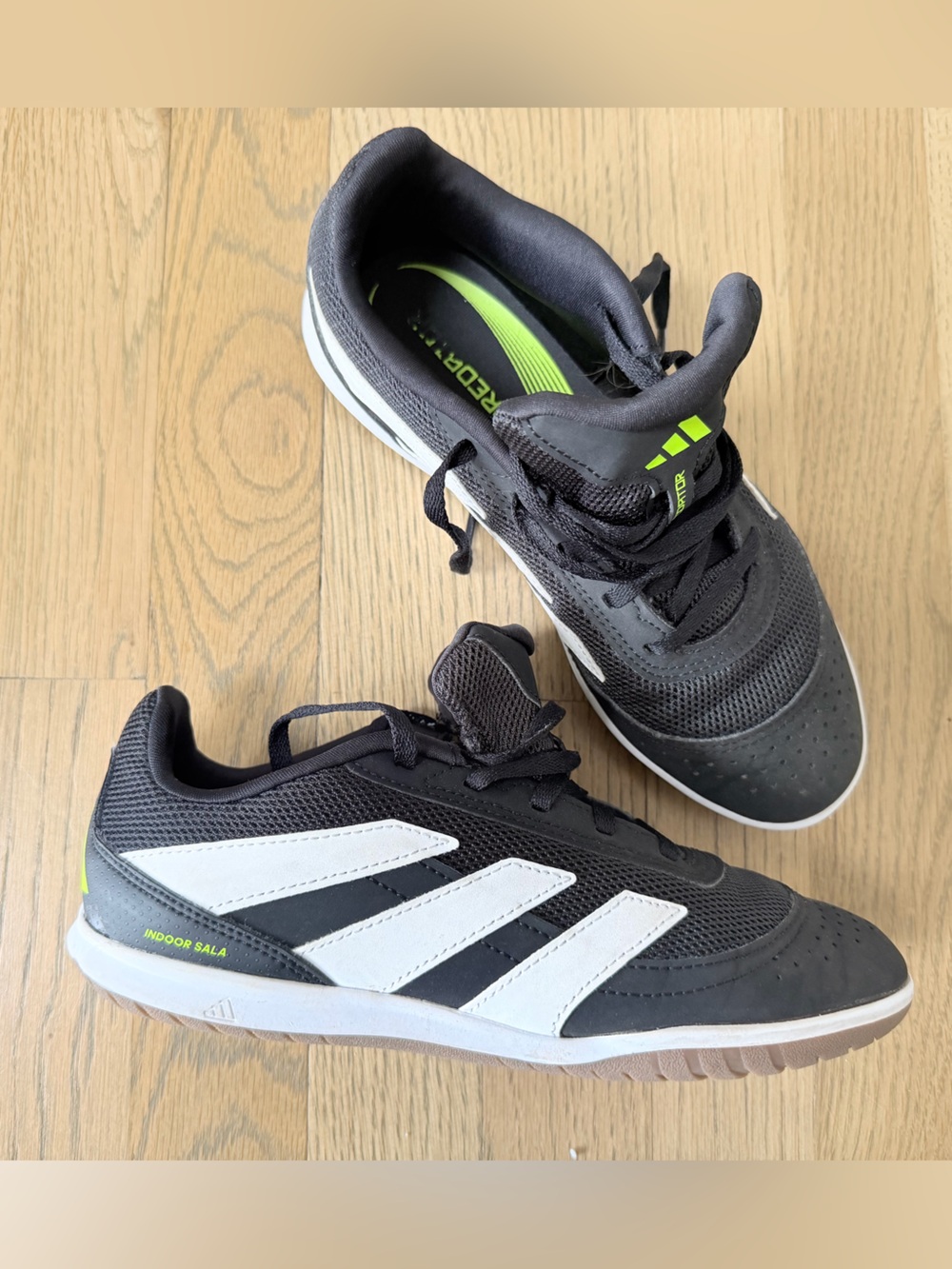 Adidas Predator Indoor Soccer Futsal Gym Sneakers black big kid 4.5 unisex